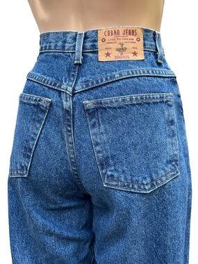 Vintage 90s Cobra Jeans Made in Canada Straight Leg 25